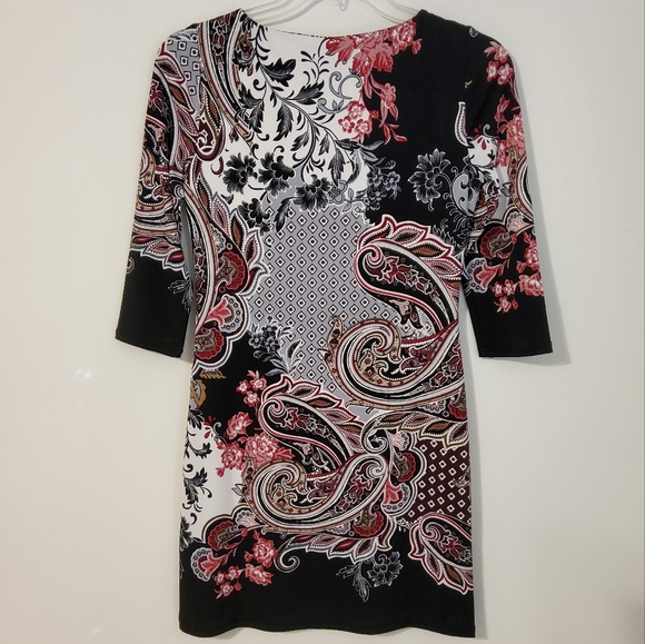 NWT! White House Black Market Paisley Print Keyhole Sheath 3/4 Sleeve Size XS - Picture 6 of 10